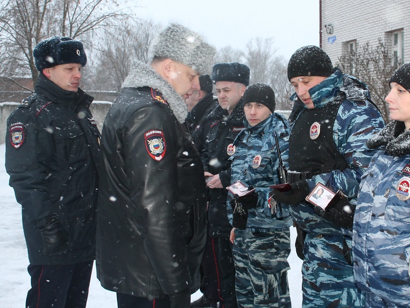 Начальник полиции гусь хрустального фото